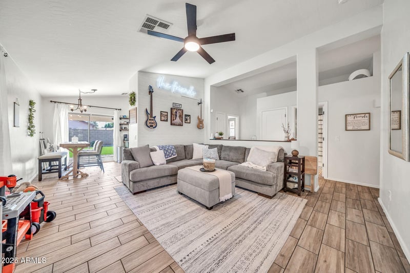 14817 Redfield Rd, Surprise, AZ 85379