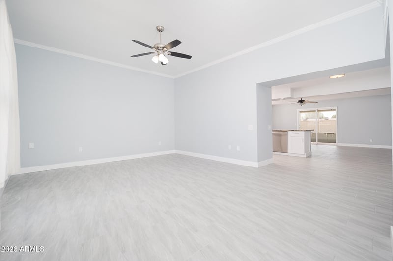 14820 Lakeforest Dr, Sun City, AZ 85351