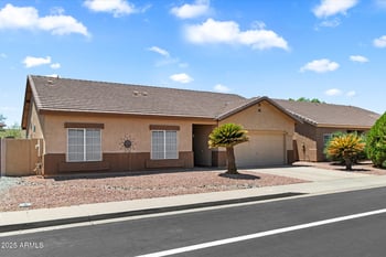 14821 Honeysuckle Ln, Surprise, AZ 85374