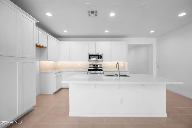 14830 Soft Wind Dr, Surprise, AZ 85387