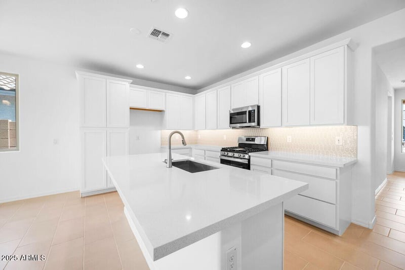 14830 Soft Wind Dr, Surprise, AZ 85387