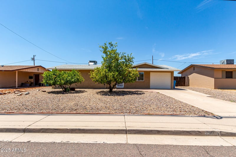 14832 36th St, Phoenix, AZ 85032