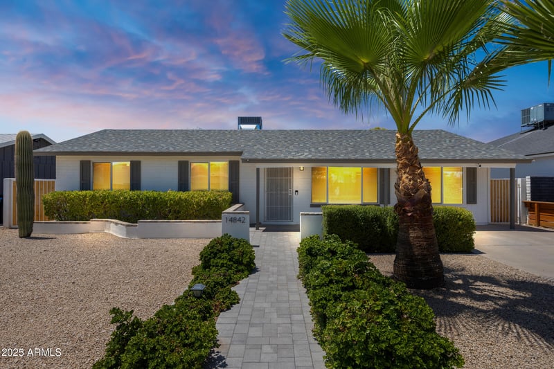 14842 38th St, Phoenix, AZ 85032