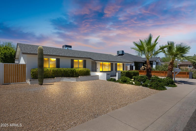 14842 38th St, Phoenix, AZ 85032
