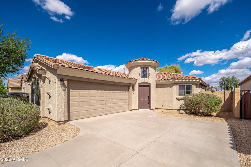 14856 Shaw Butte Dr, Surprise, AZ 85379