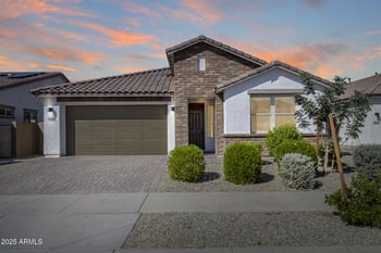 14866 Sand Hills Rd, Surprise, AZ 85387