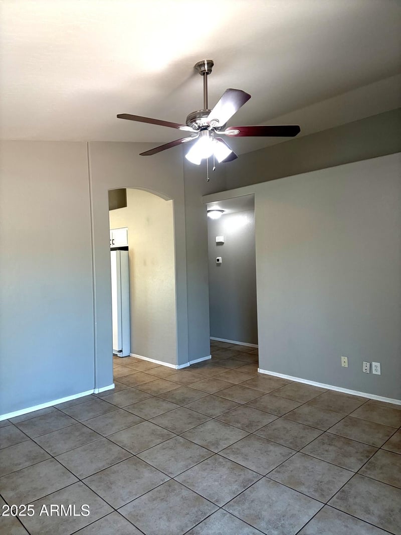 14869 Caribbean Ln, Surprise, AZ 85379