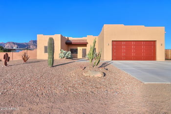 1487 Mountain View Rd, Apache Junction, AZ 85119