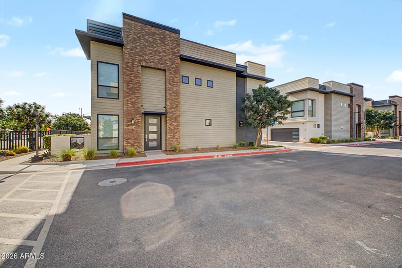 149 E Lexington Ave, Gilbert, AZ 85234