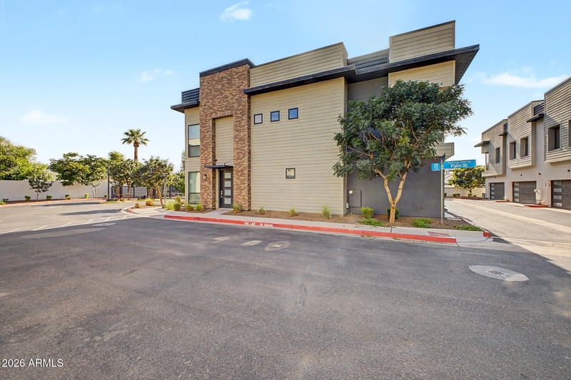149 E Lexington Ave, Gilbert, AZ 85234