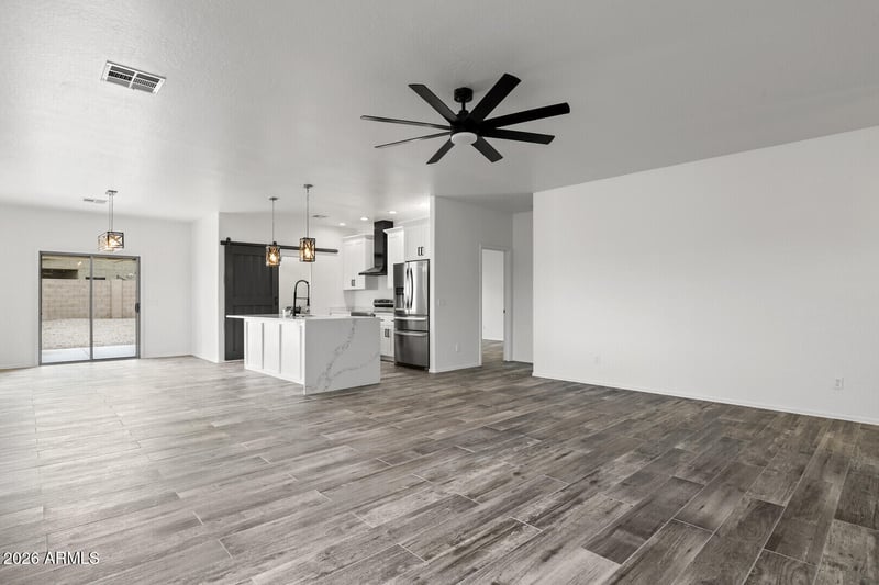 149 Palomino Way, San Tan Valley, AZ 85143