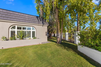 149 Country Club Dr, Phoenix, AZ 85014