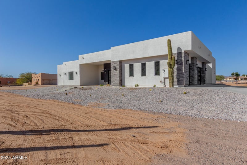 14902 Oberlin Way, Surprise, AZ 85387