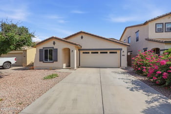 1491 E Lakeview Dr, San Tan Valley, AZ 85143