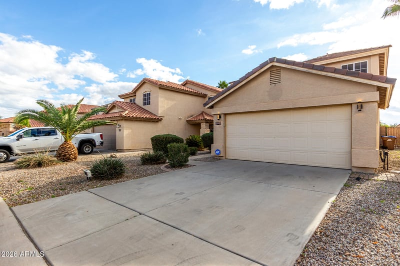 1491 Rolls Rd, San Tan Valley, AZ 85143