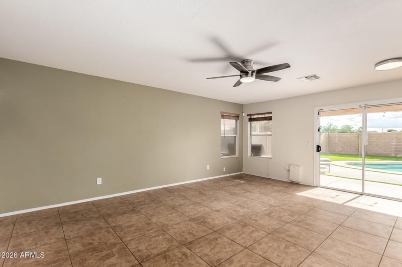 1491 Rolls Rd, San Tan Valley, AZ 85143