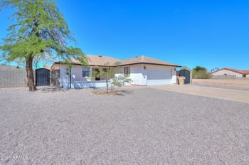14910 Brook Hollow Rd, Arizona City, AZ 85123