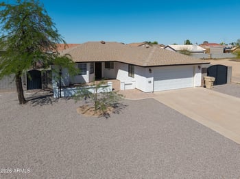 14910 Brook Hollow Rd, Arizona City, AZ 85123