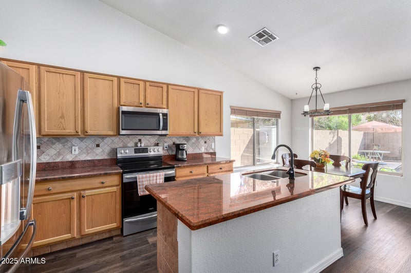 14915 Evening Star Trl, Surprise, AZ 85374