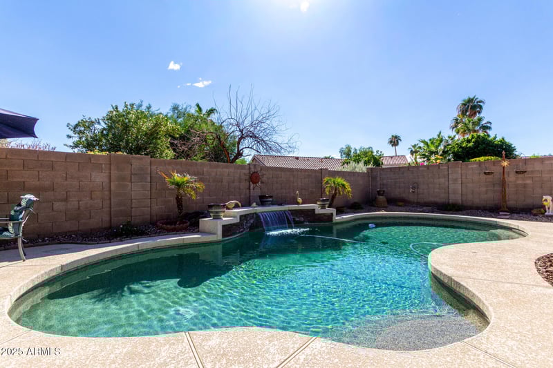 14915 Evening Star Trl, Surprise, AZ 85374