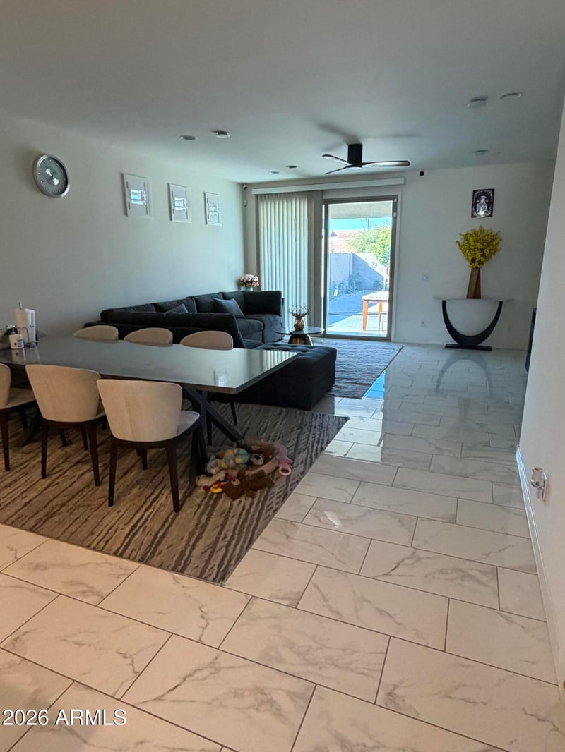 14916 56th Dr, Glendale, AZ 85306
