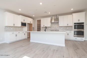 1492 Prescott St, Gilbert, AZ 85298