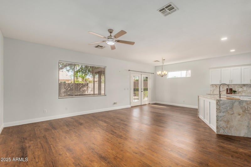 1492 Westchester Dr, Chandler, AZ 85249