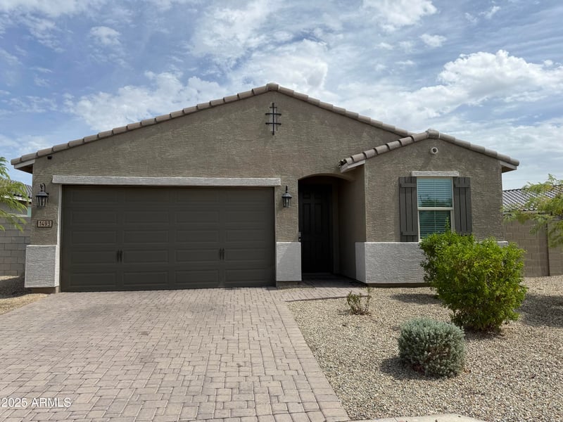 1493 224th Ln, Buckeye, AZ 85326