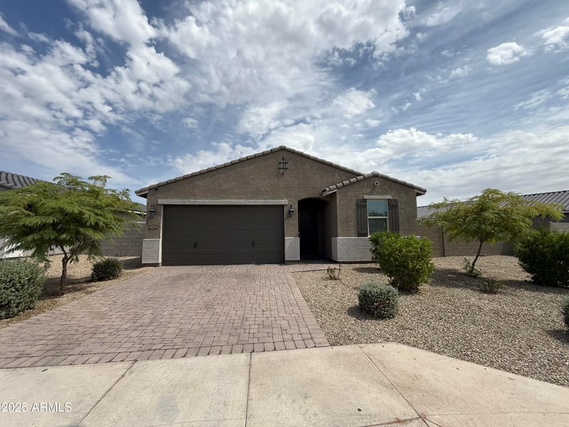 1493 224th Ln, Buckeye, AZ 85326