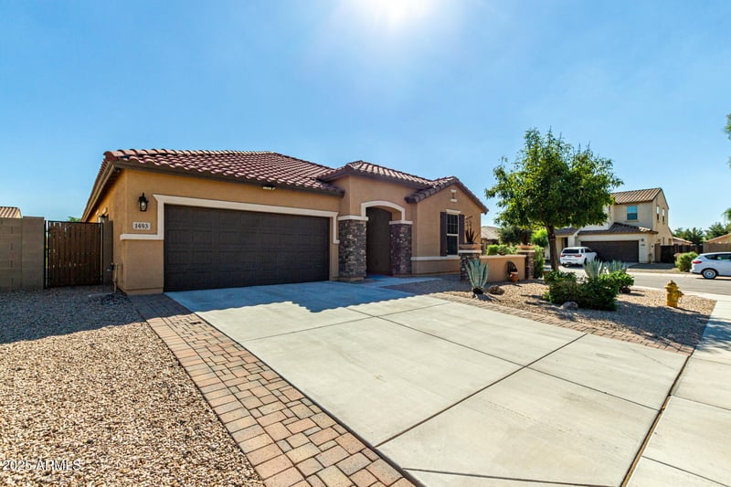 1493 Primavera Way, San Tan Valley, AZ 85140