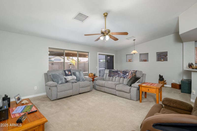 14938 Mauna Loa Ln, Surprise, AZ 85379