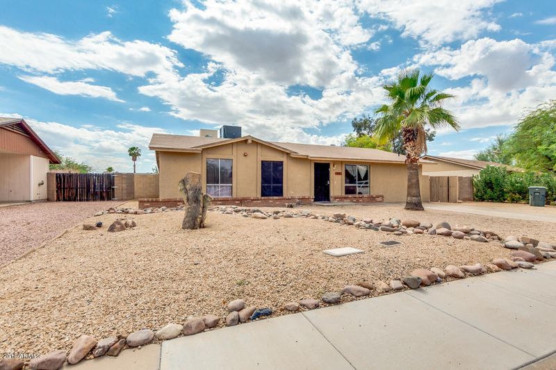 1495 W Mohawk Ln, Phoenix, AZ 85027