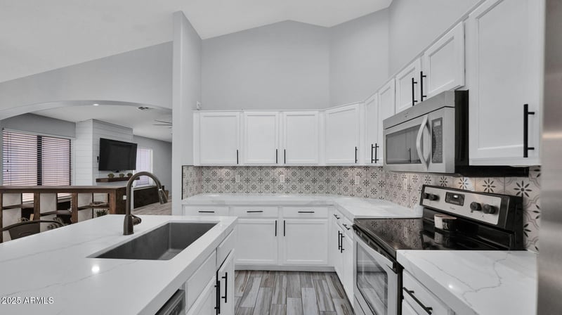 14952 Maui Ln, Surprise, AZ 85379