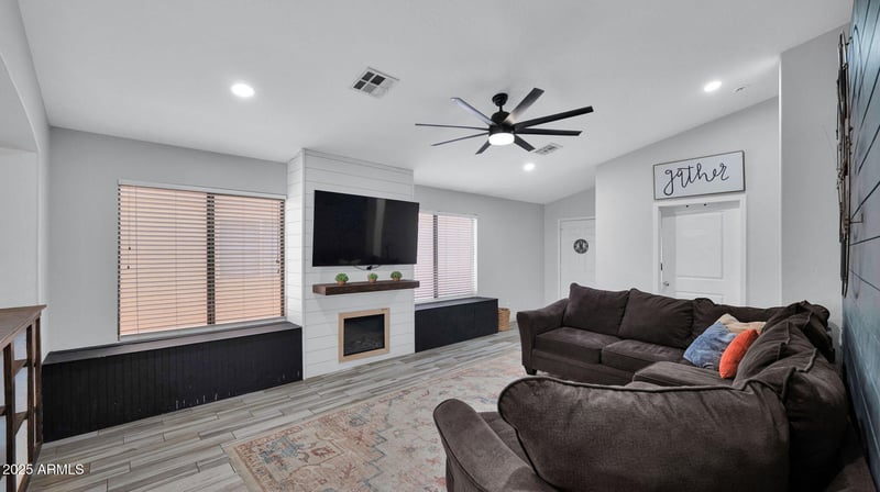 14952 Maui Ln, Surprise, AZ 85379