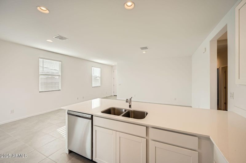 14968 W Hackamore Dr, Surprise, AZ 85387
