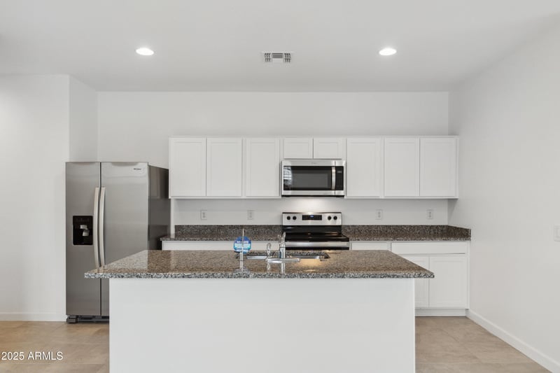 1497 Fenway Dr, San Tan Valley, AZ 85144