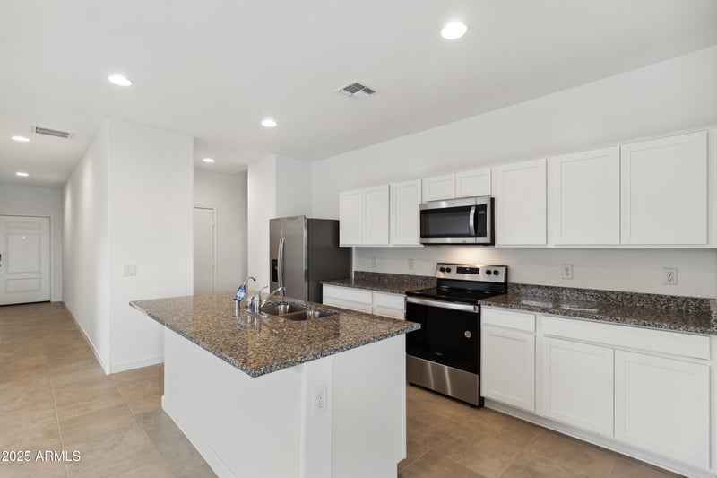 1497 Fenway Dr, San Tan Valley, AZ 85144
