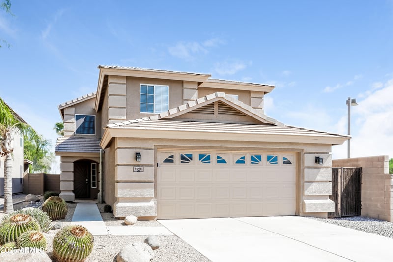 1498 Rosebud Dr, San Tan Valley, AZ 85143