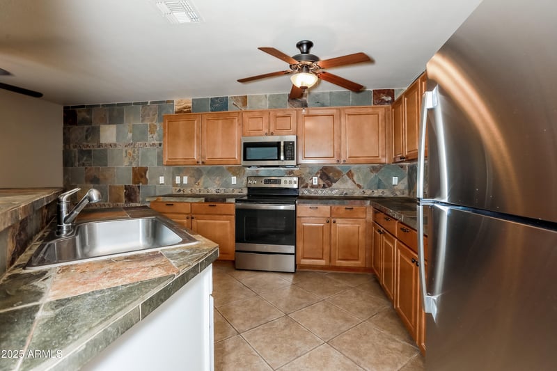 1498 Rosebud Dr, San Tan Valley, AZ 85143