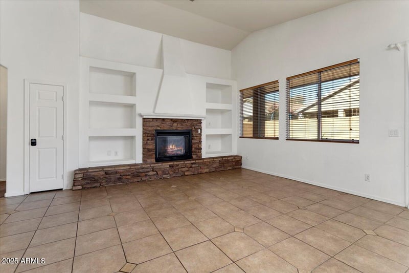 14994 Charter Oak Rd, Surprise, AZ 85379