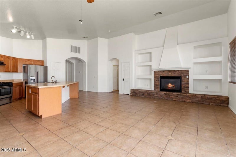 14994 Charter Oak Rd, Surprise, AZ 85379