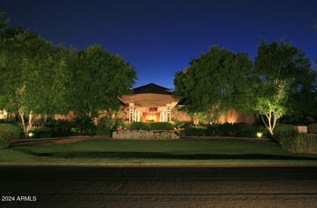 15 Biltmore Estates Dr, Phoenix, AZ 85016