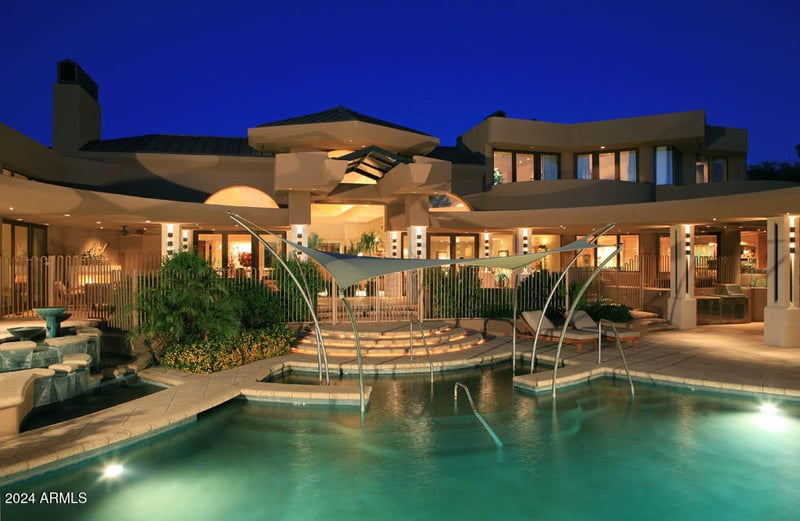 15 Biltmore Estates Dr, Phoenix, AZ 85016