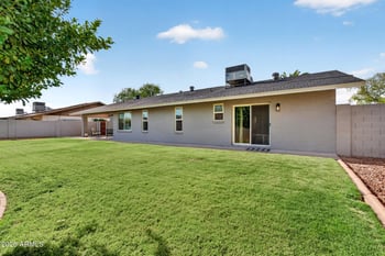 15 E Angela Dr, Phoenix, AZ 85022
