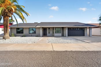 15 E Angela Dr, Phoenix, AZ 85022