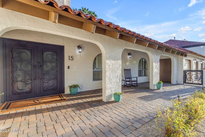 15 E Cactus Wren Dr, Phoenix, AZ 85020