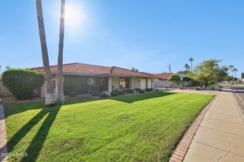15 Kathleen Rd, Phoenix, AZ 85022