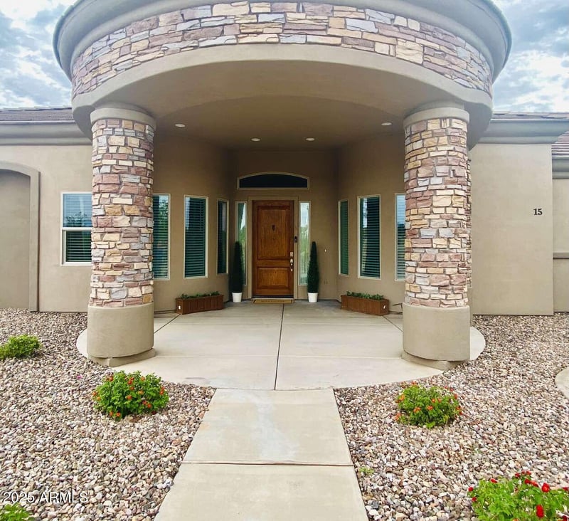 15 Lone Star Ln, San Tan Valley, AZ 85140