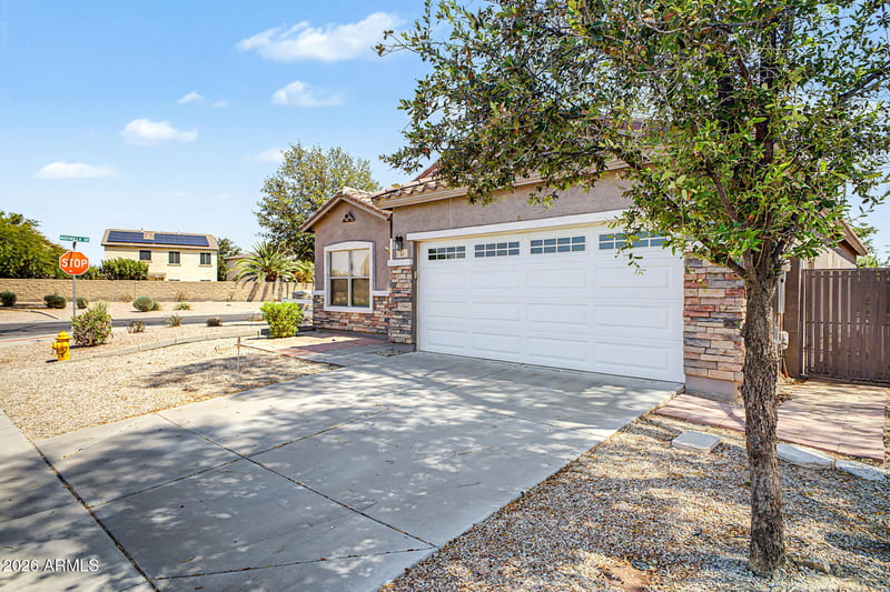15 Desert Vista Trl, San Tan Valley, AZ 85143