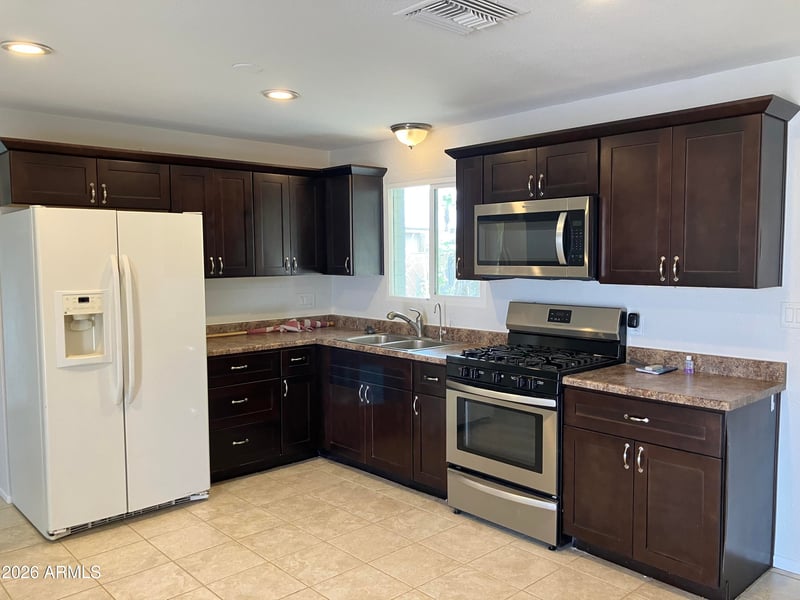 15 W Lawrence Blvd, Avondale, AZ 85323